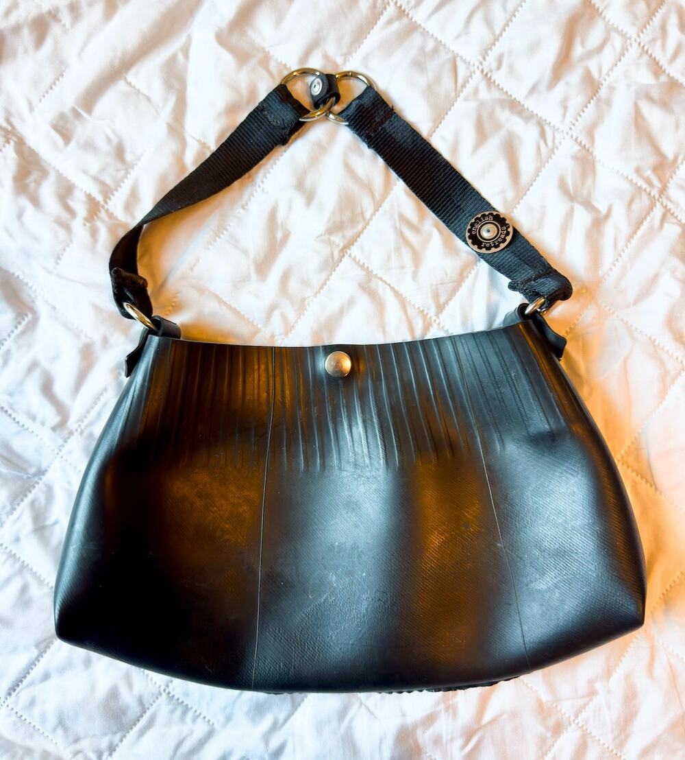 English Retreads Cruiser Recycled Rubber Small Black Shoulder Purse Bag Y2K
